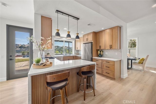 20 Flores, Lake Forest, CA 92610