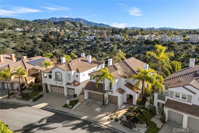 20 Flores, Lake Forest, CA 92610