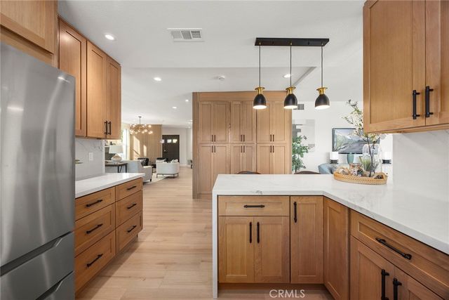 20 Flores, Lake Forest, CA 92610