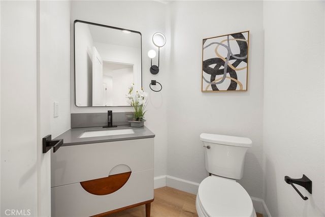 20 Flores, Lake Forest, CA 92610