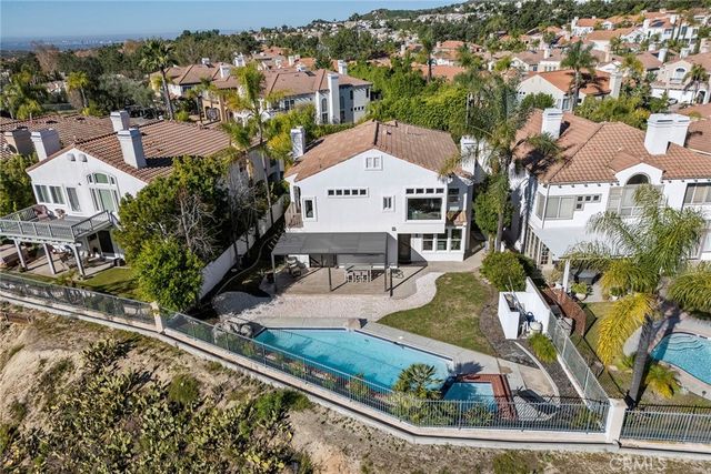 20 Flores, Lake Forest, CA 92610