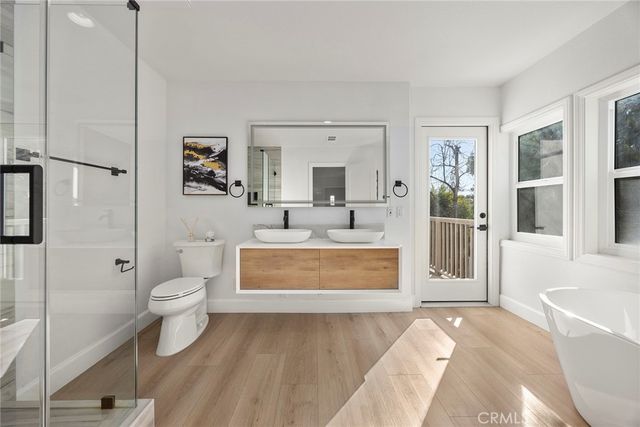 20 Flores, Lake Forest, CA 92610