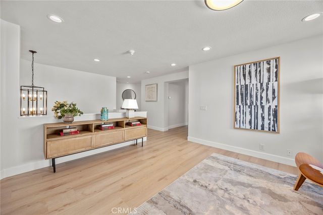 20 Flores, Lake Forest, CA 92610