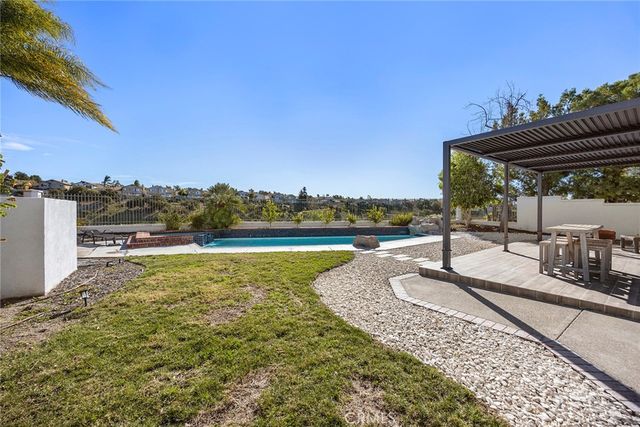 20 Flores, Lake Forest, CA 92610