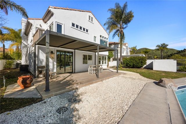 20 Flores, Lake Forest, CA 92610