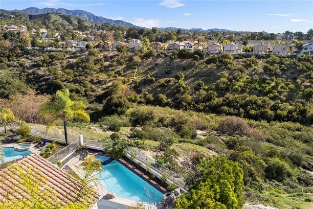 20 Flores, Lake Forest, CA 92610