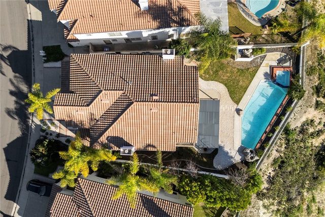 20 Flores, Lake Forest, CA 92610