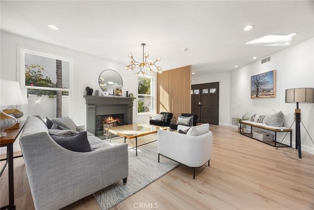 20 Flores, Lake Forest, CA 92610