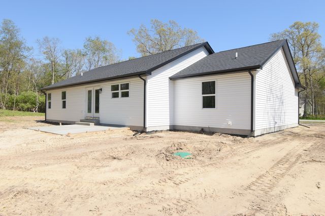 3640 Quail Run Drive N, Wheatfield, IN 46392