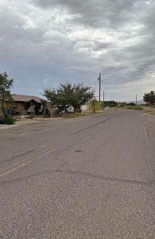 1203 Drake Street, Socorro, NM 87801