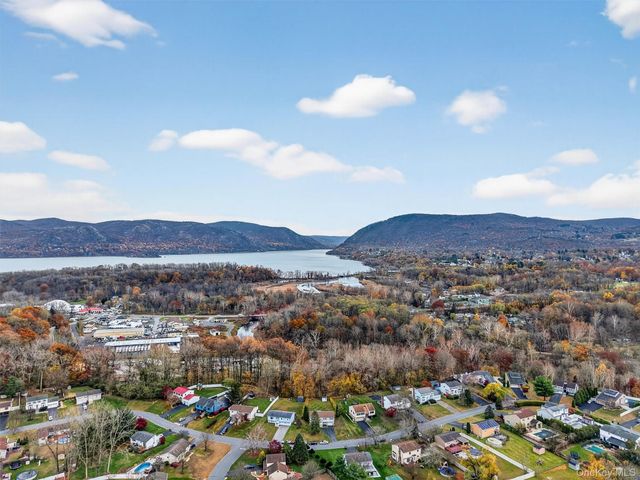 41 Creamery Drive, New Windsor, NY 12553