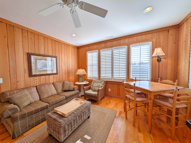 118 Sea Oats Circle, Pawleys Island, SC 29585