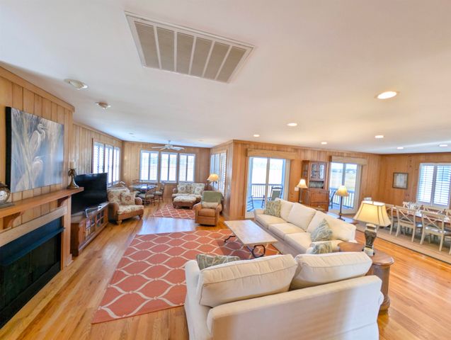 118 Sea Oats Circle, Pawleys Island, SC 29585