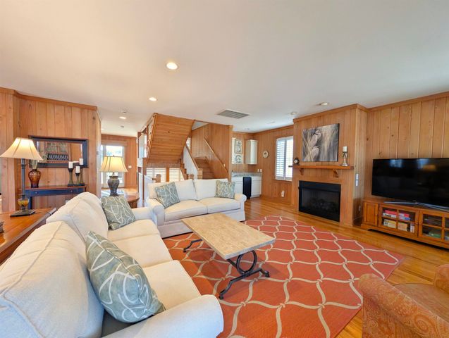 118 Sea Oats Circle, Pawleys Island, SC 29585