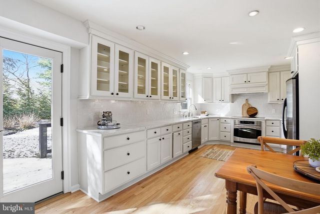 1703 NIMITZ DR, Annapolis, MD 21401