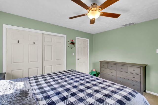 2745 Flintwood Drive, Columbus, IN 47203