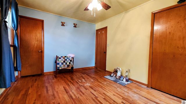 410 Pecan Dr, Clinton, KY 42021