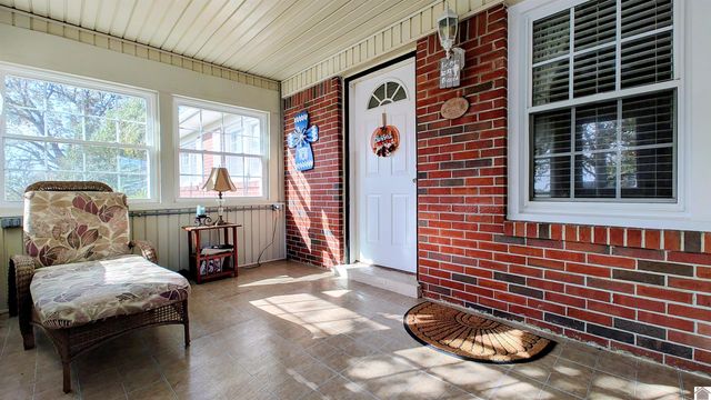 410 Pecan Dr, Clinton, KY 42021