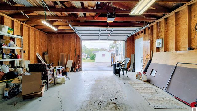 410 Pecan Dr, Clinton, KY 42021