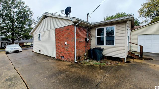 410 Pecan Dr, Clinton, KY 42021