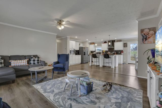 10665 State Route 93 N, Logan, OH 43138