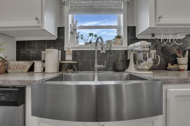 10665 State Route 93 N, Logan, OH 43138