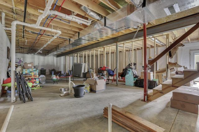 10665 State Route 93 N, Logan, OH 43138