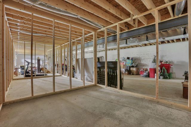 10665 State Route 93 N, Logan, OH 43138