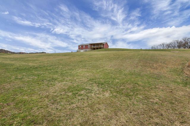 10665 State Route 93 N, Logan, OH 43138