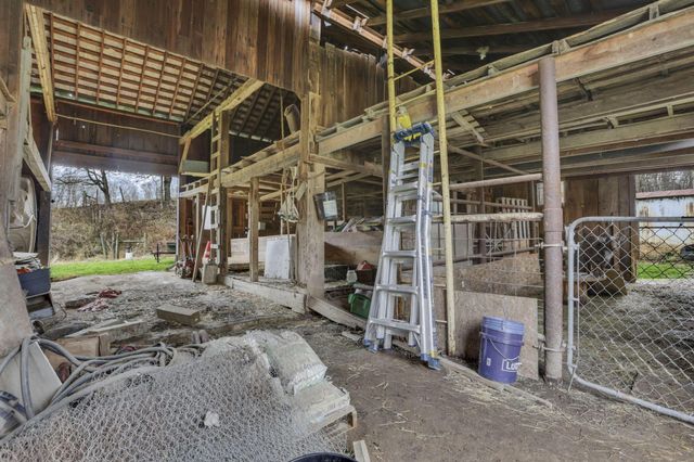 10665 State Route 93 N, Logan, OH 43138