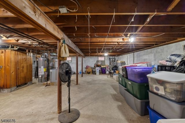 19 Inwood St, Clifton City, NJ 07011