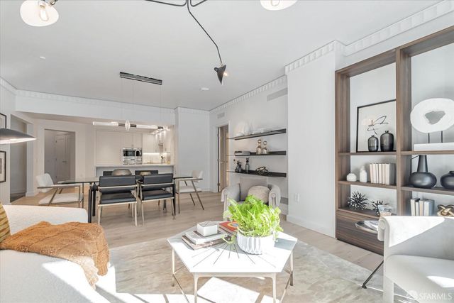 875 California Street 202, San Francisco, CA 94108