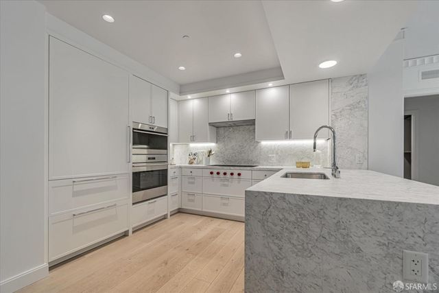 875 California Street 202, San Francisco, CA 94108