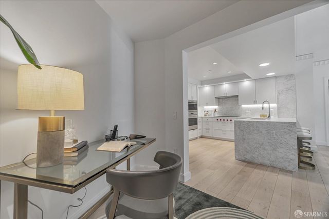 875 California Street 202, San Francisco, CA 94108