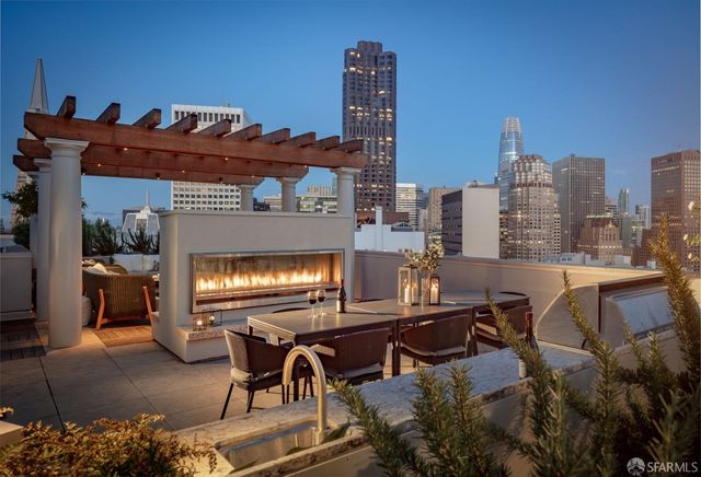 875 California Street 202, San Francisco, CA 94108