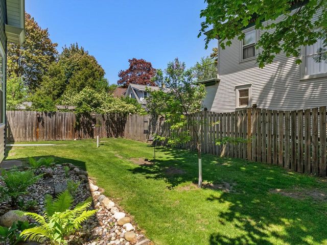 1010 St. Clair STREET, Manitowoc, WI 54220