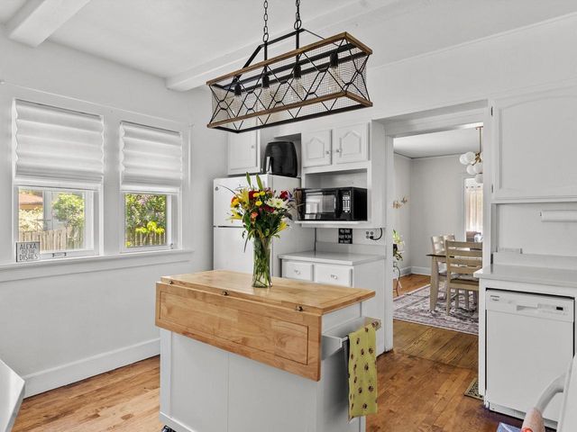 1010 St. Clair STREET, Manitowoc, WI 54220