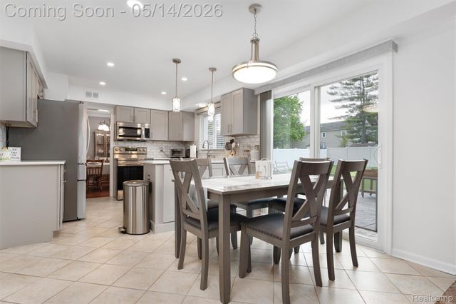7225 Camelia Court, Canton Charter Township, MI 48187