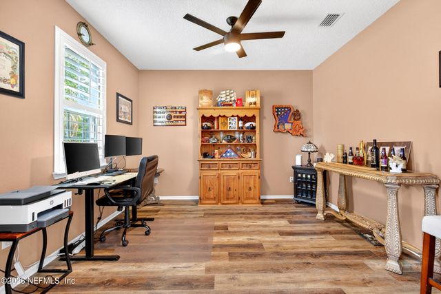 222 SARAH ELIZABETH Drive, St. Johns, FL 32259