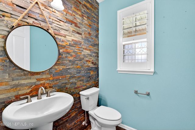 222 SARAH ELIZABETH Drive, St. Johns, FL 32259