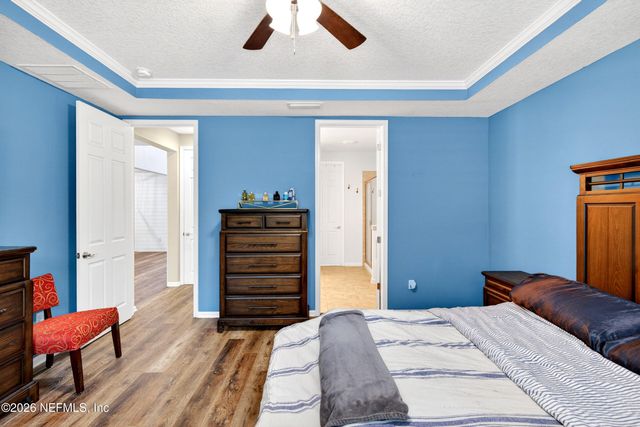 222 SARAH ELIZABETH Drive, St. Johns, FL 32259