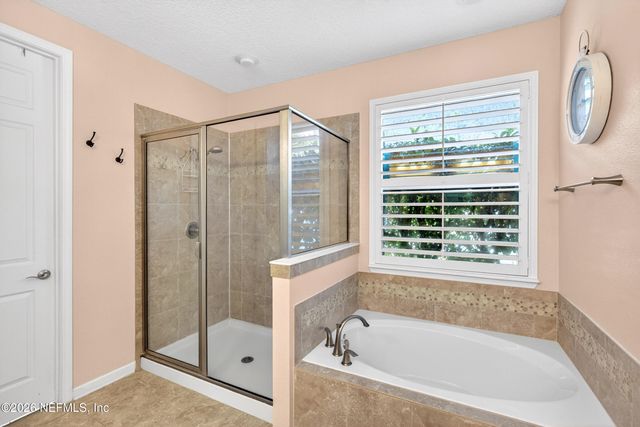222 SARAH ELIZABETH Drive, St. Johns, FL 32259