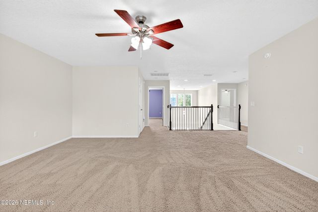 222 SARAH ELIZABETH Drive, St. Johns, FL 32259