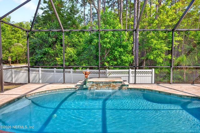 222 SARAH ELIZABETH Drive, St. Johns, FL 32259