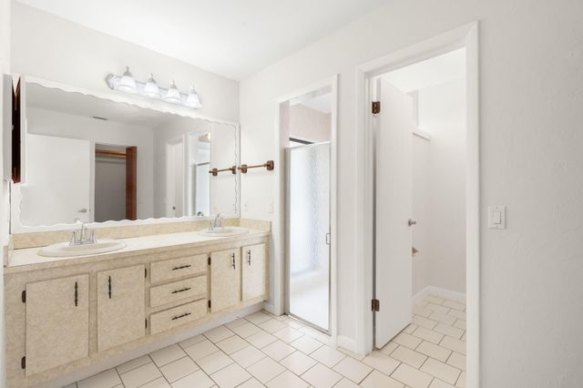21111 Escondido Way, Boca Raton, FL 33433