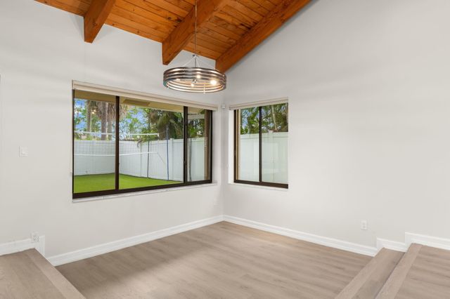 21111 Escondido Way, Boca Raton, FL 33433