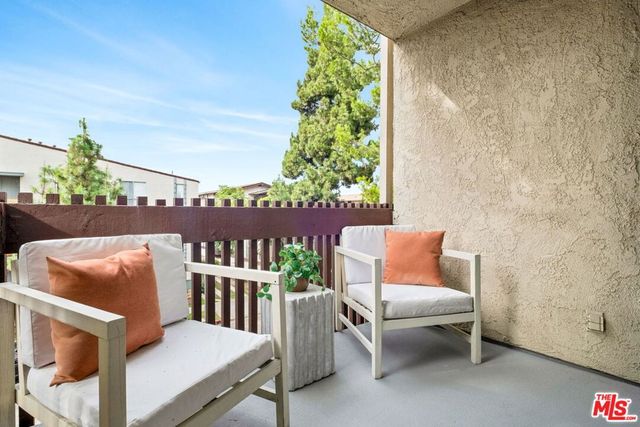 6050 Canterbury Drive E313, Culver City, CA 90230