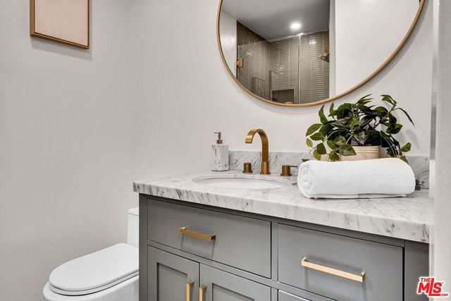 6050 Canterbury Drive E313, Culver City, CA 90230