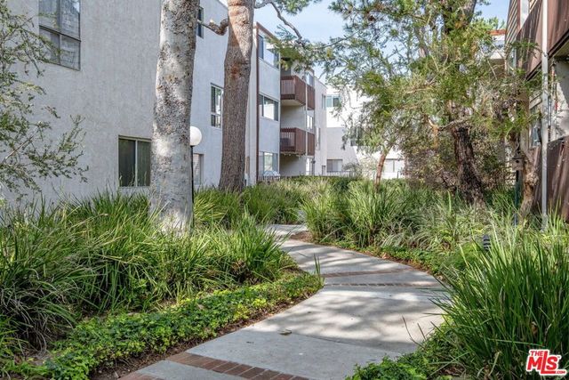 6050 Canterbury Drive E313, Culver City, CA 90230