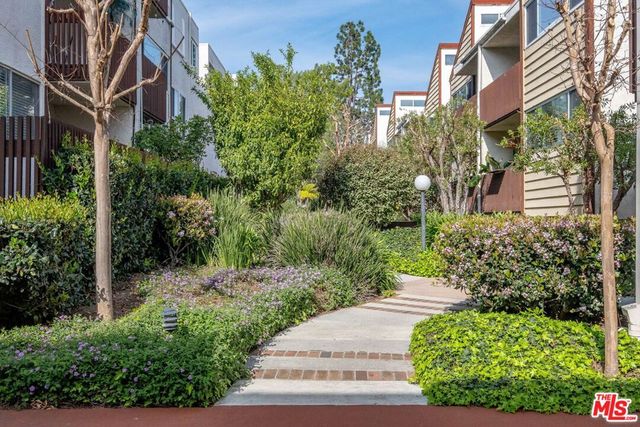 6050 Canterbury Drive E313, Culver City, CA 90230